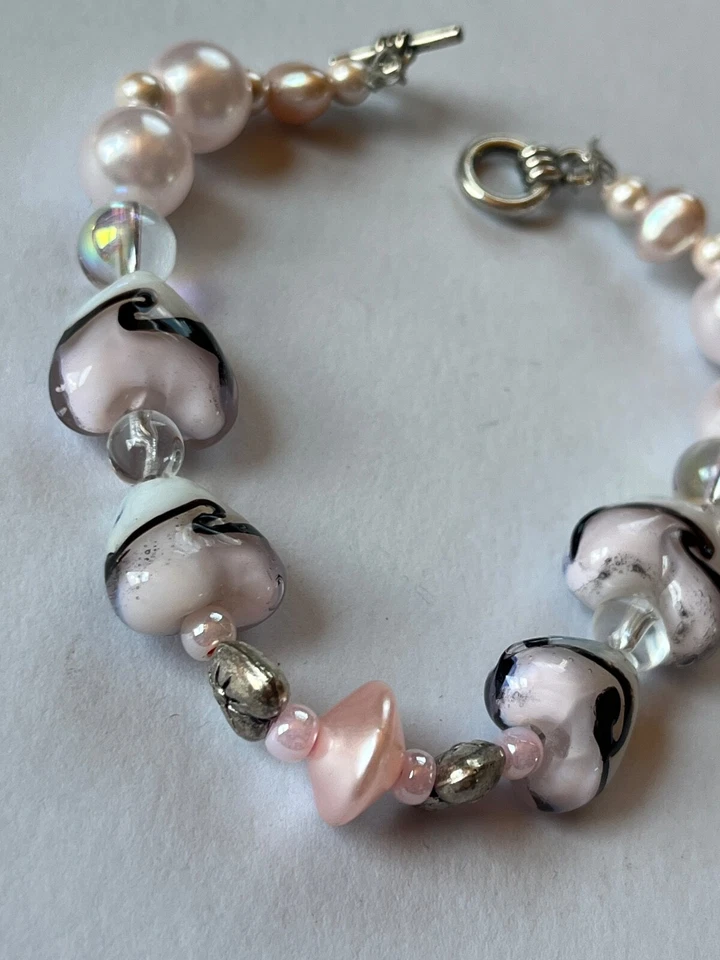 Розовый и белый w черный сплавленный художественное стекло в форме сердца w искусственный жемчуг бусина браслет - - Изображение 3 из 4