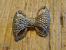 Ancienne broche marcassites  sur argent ? poinçon illisible