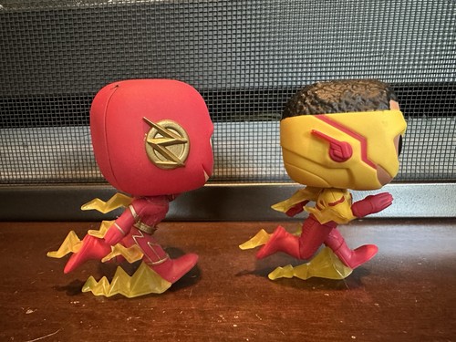 Lot of 2 Funko Pop! The Flash #713 & Kid Flash #714 Fastest Man Alive NO BOX - Picture 5 of 9