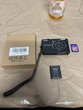 Nikon Coolpix S570 12 MP Black Digital Camera Charger SD Card 2x Battery Tested