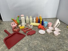 Lot of 31 Vintage Plastic Children's Toy Pretend Play Food Milk Bottles Cups