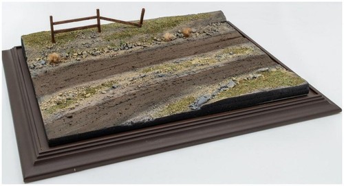 Atlantic Display Cases 1:18 Scale In Front of The Fence420 x 425 x 295 mm - Picture 2 of 2