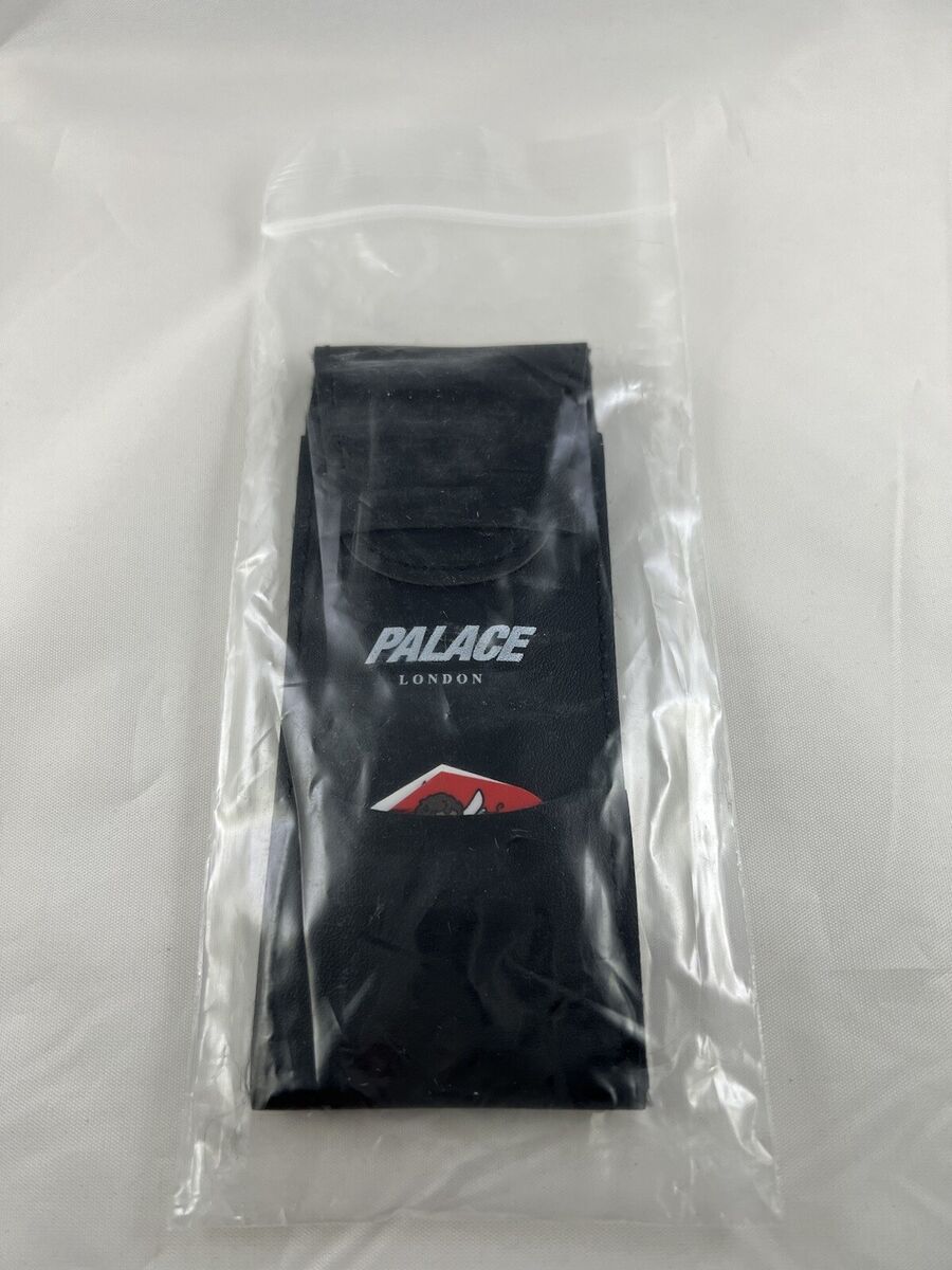 Palace Skateboards Winmau Fallen Angels Darts Brand New Palace Skateboards Winmau Fallen Angels Darts Brand New