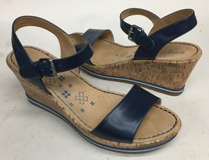 naturalizer free shipping