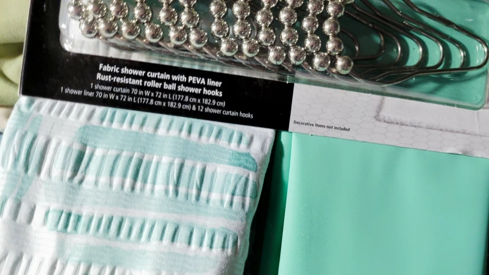 14 piezas. Juego Cortina de Ducha y Forro Poliéster Variado 12 Ganchos Gris y Verde Alto Foto 4 de 4