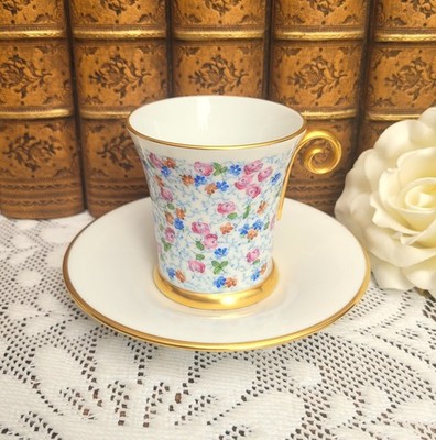 Herend Mokkatasse & Untertasse 4921 kleine Blumen Chintz Spiralhenkel