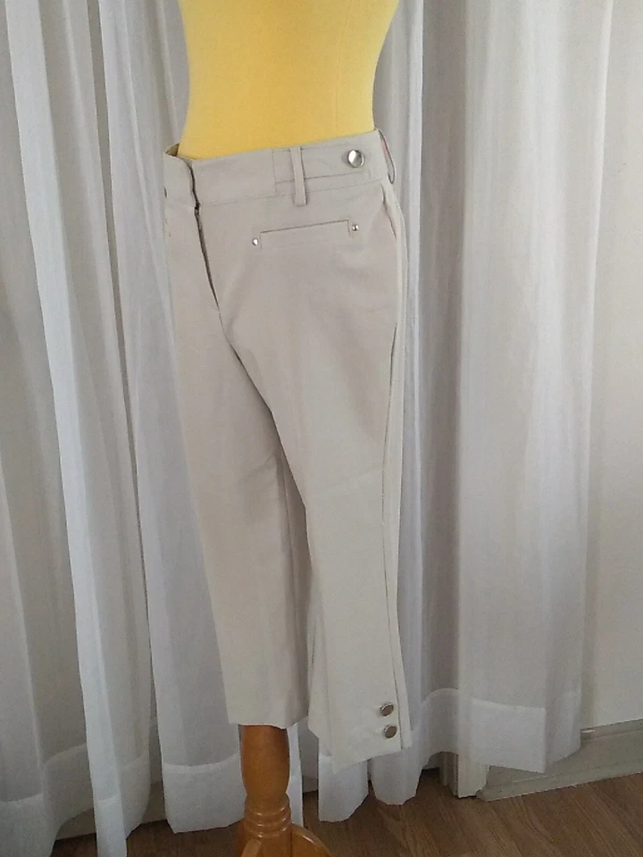 Larry Levine Petite womens dress pants crop beige size 12 Petite - Image 4 of 4