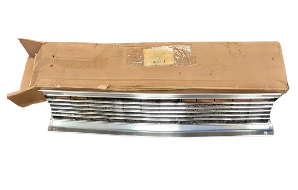 Plymouth Fury I II 1970 radiador delantero rejilla cromada moldura moldura 2949339 nuevo en stock Foto 2 de 4