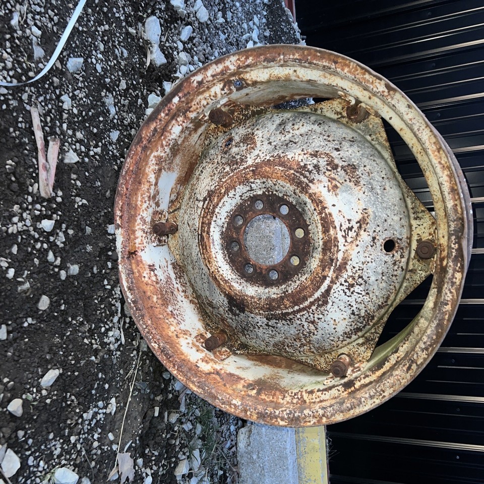 8N, NAA, 600,700,800 Etc 2000,3000, 4000 FORD TRACTOR Rim W/WHEEL ...