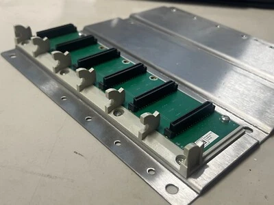 Schneider Electric 140XBP00600 Modicon Quantum 6-Slot Backplane Rack - Bild 1 von 4