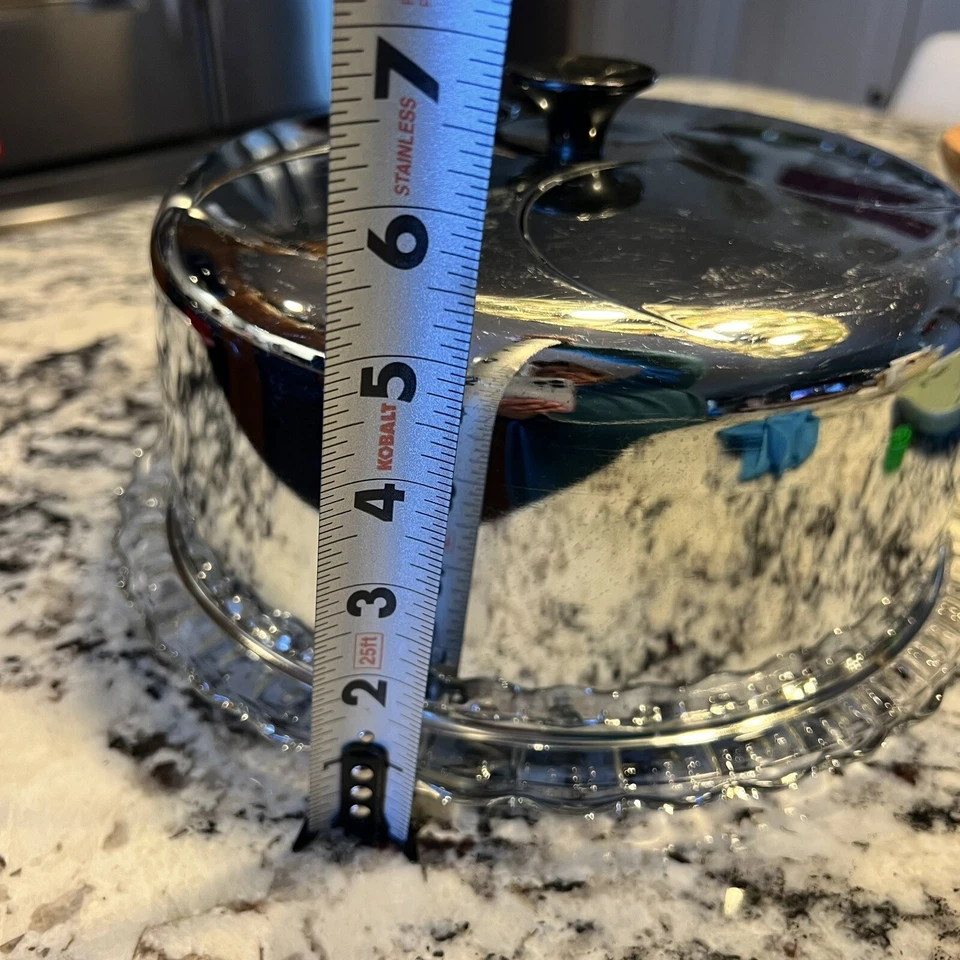 Plato de pastel de vidrio con patas vintage cubierta de pastel de cúpula cromada, leer descripción Foto 4 de 4