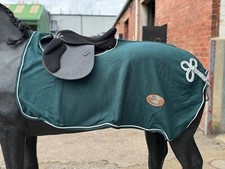 EXERCISE SHEET FLEECE RUG/SHEET WITH ORNAMENT HORSE RUG SIZE XS- XL CLEARANCE