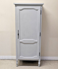 STYLISH VINTAGE FRENCH SINGLE DOOR WARDROBE / ARMOIRE