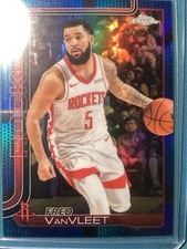 2025-26 Topps Chrome – Fred VanVleet #66 Blue Basketball Refractor /150