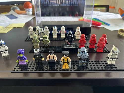 Lego Star Wars/Marvel Mini Figurine Lot 21/Plus Mandarin Case Chrome Storm Troop