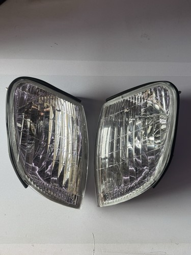 1998-2000 Lexus LS400 Clear Side Markers/ Turning Signal Housing UCF20/21