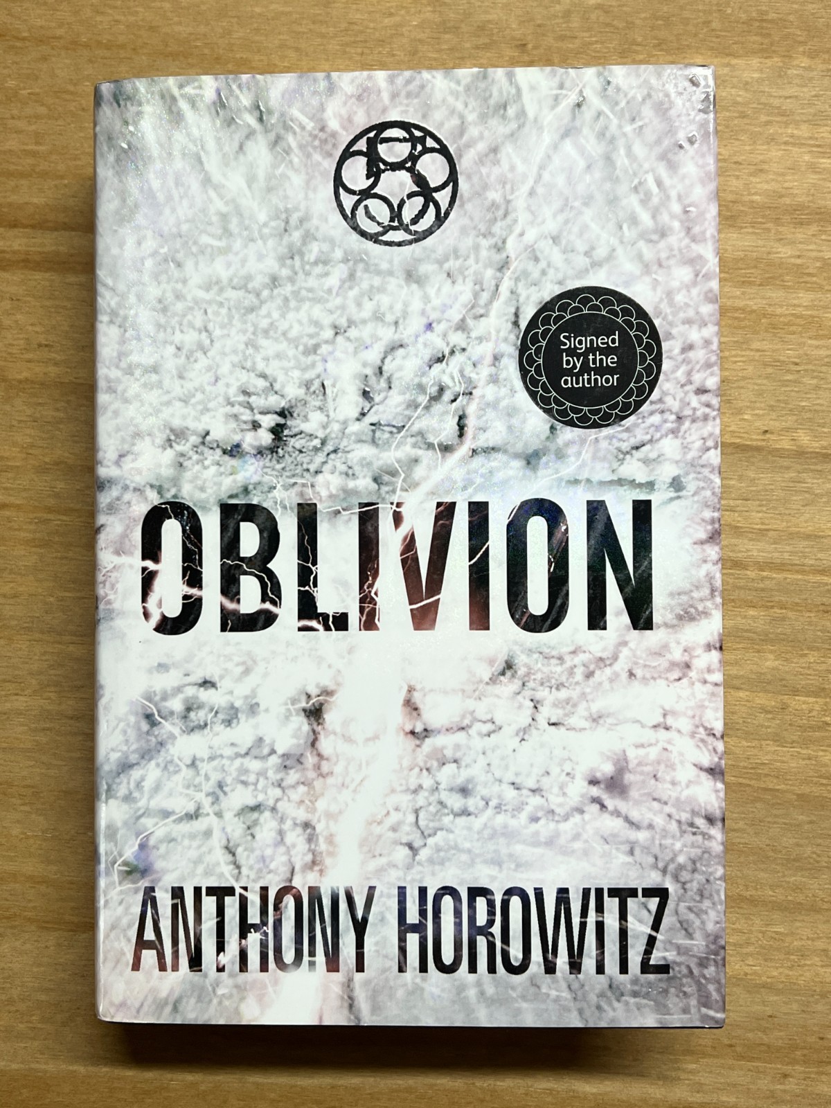 OBLIVION by ANTHONY HOROWITZ - signed by the author (SB5284)