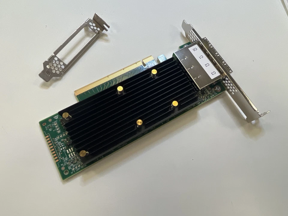 05-50044-00 HBA 9405W-16e x16 PCIe Tri-Mode Storage Adapter - Image 3 of 3