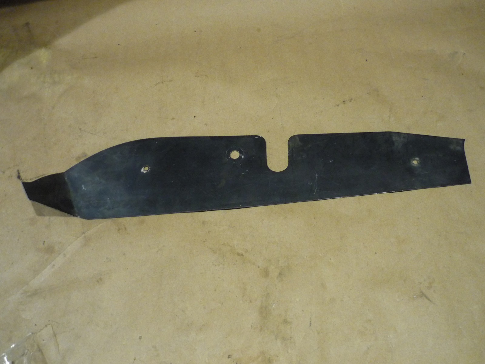 Ferrari 208,308,328 - RH Hinge Plate GTS - P/N 60370103