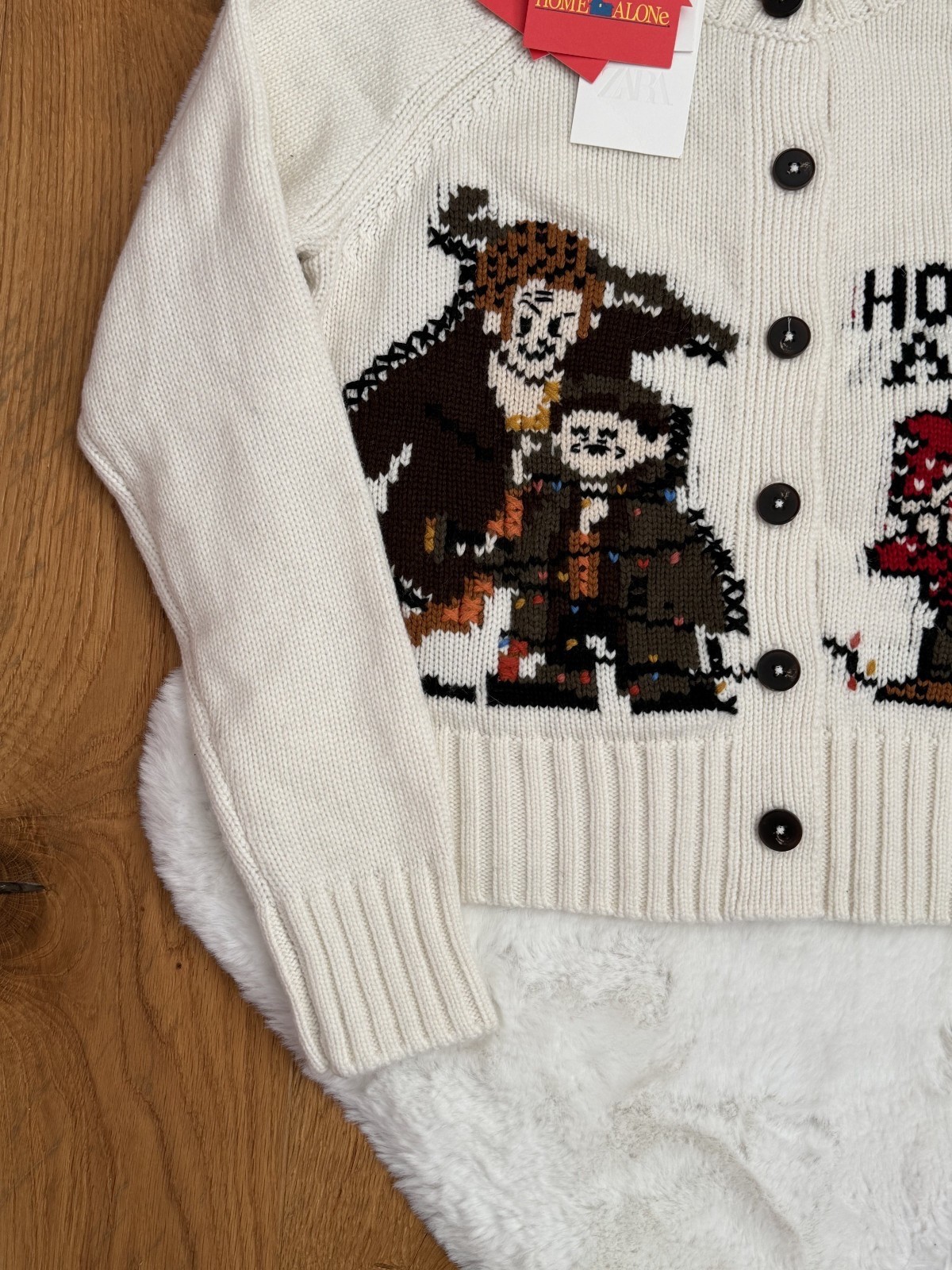 Zara x Home Alone White Logo Wool Character Cardigan Jumper size S Small Womens thumbnail 4