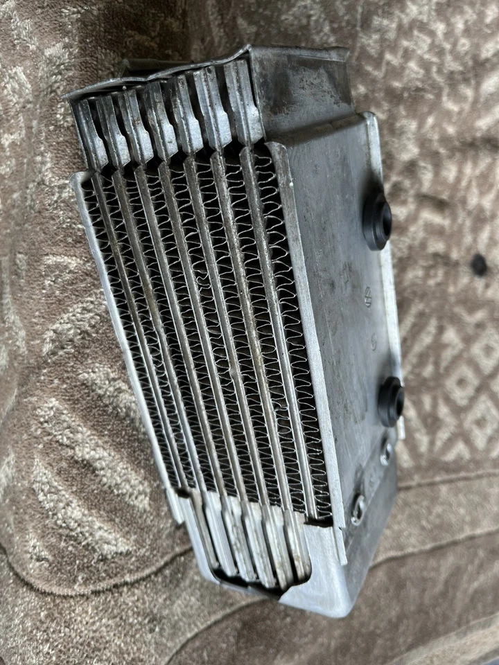 Enfriador de aceite VW Bus tipo 4 Porsche 914 fabricante original alemán limpio probado a presión Foto 3 de 4