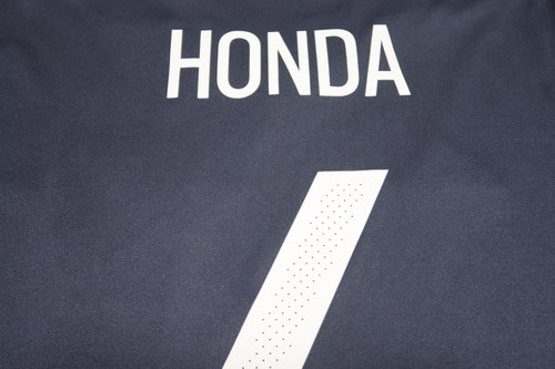 Japan Soccer Jersey Football Shirt 100% Original 2016/2017 Home #4 Honda - Picture 15 of 15