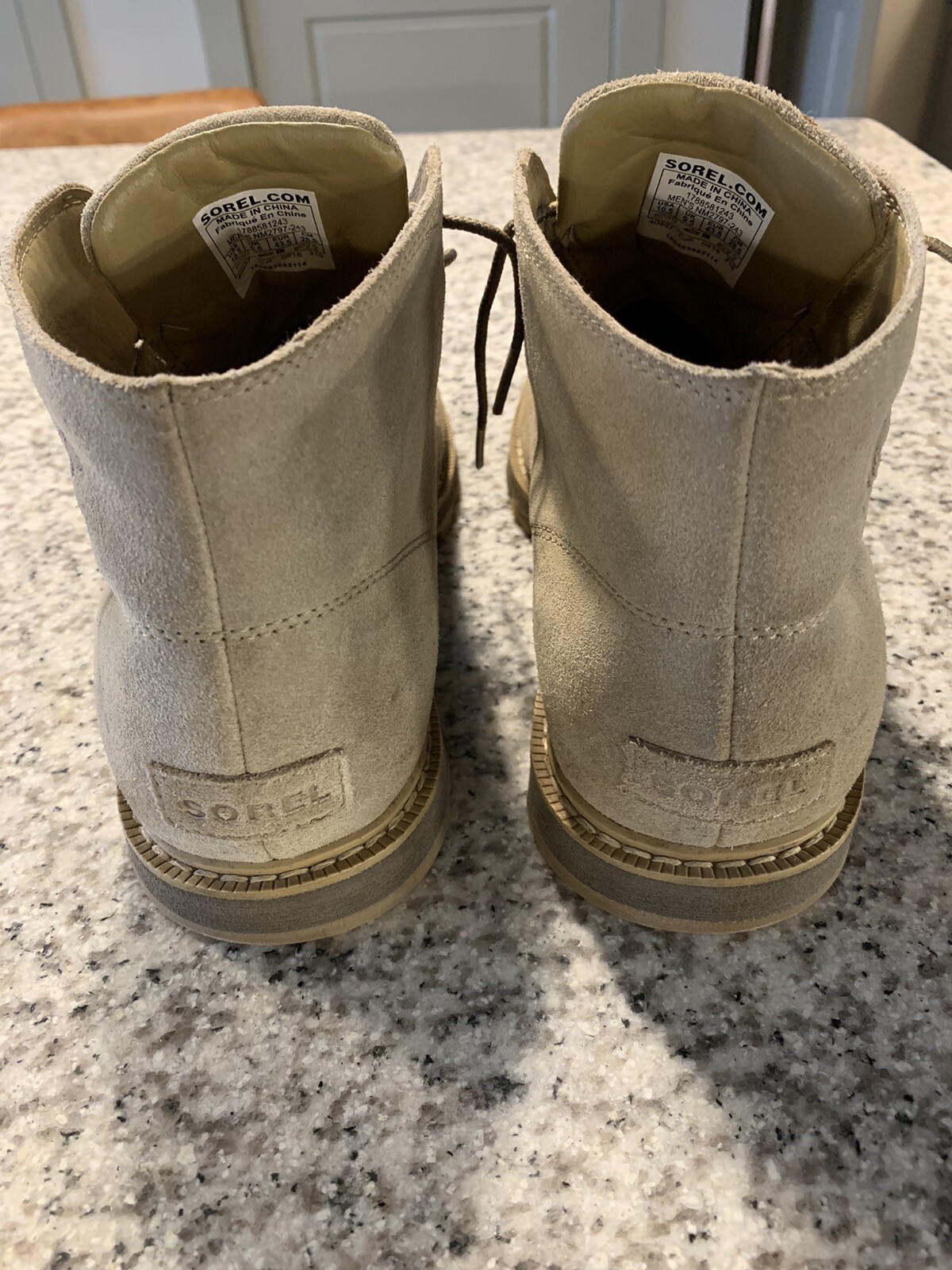 Sorel Men's Madson II Size 10.5 Beige Waterproof Suede Chukka Boots
