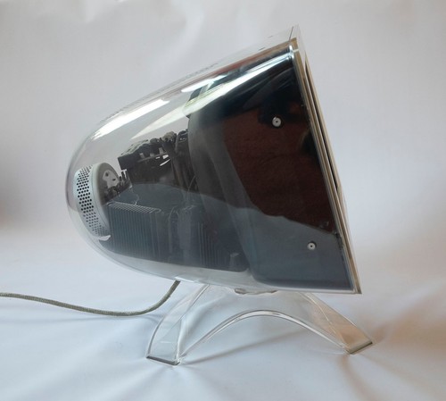 Apple 17" Studio Display CRT (ADC) ( M7768 ) - Afbeelding 2 van 7
