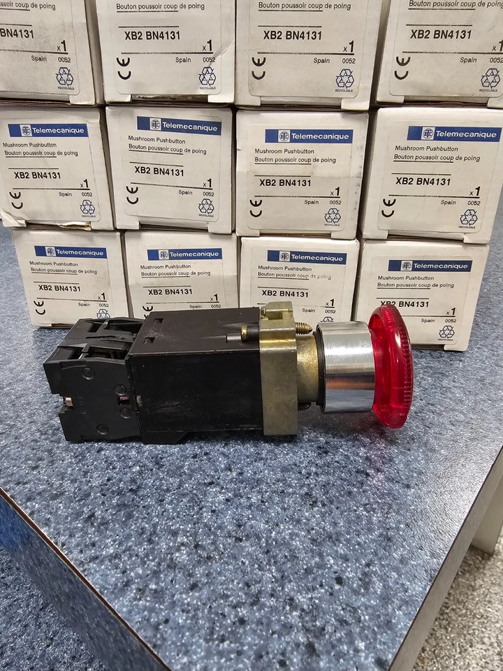 Botão XB2BN4131 por TELEMECANIQUE - Imagem 4 de 4