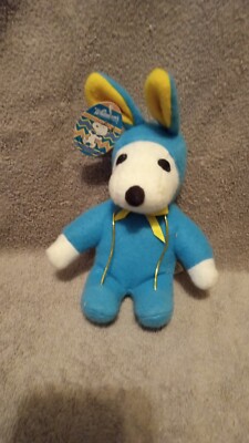 Whitman's Chocolate Easter Snoopy plush