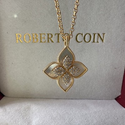 Roberto Coin Princess Flower Mother of Pearl & Diamond 18K Gold Pendant Necklace