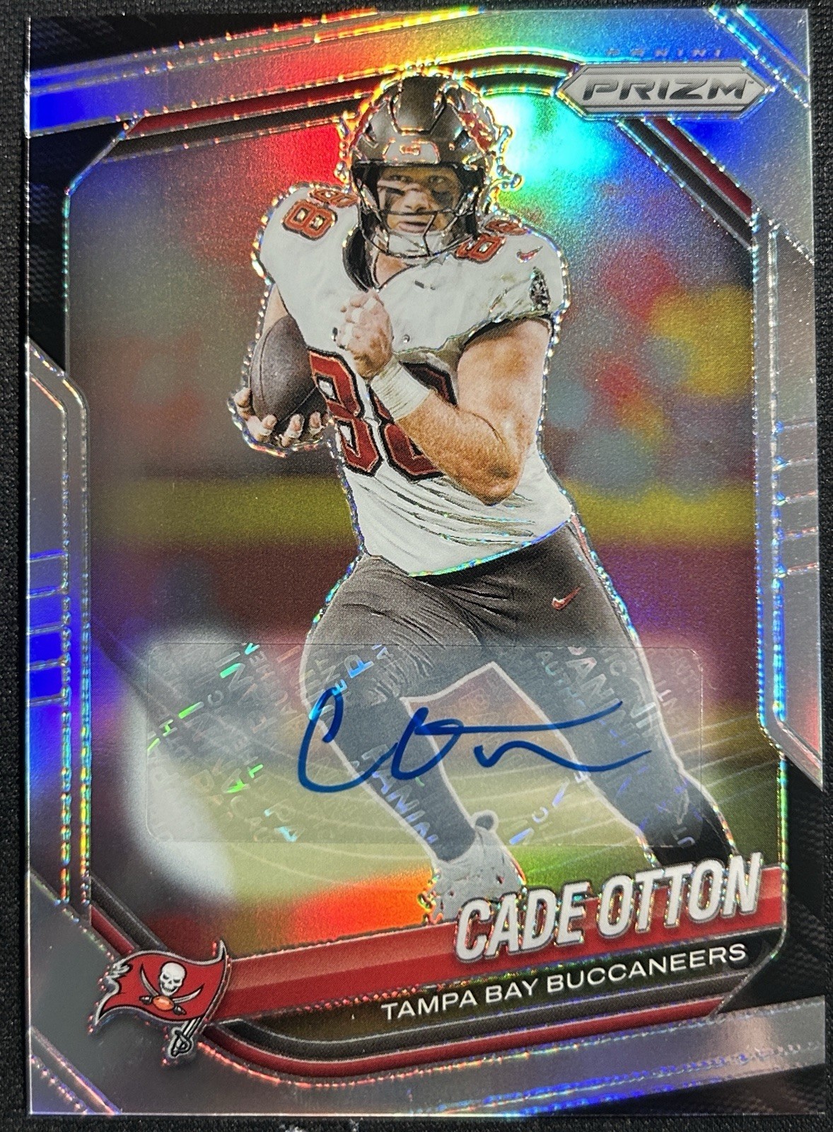 Cade Otton 2025 Panini Prizm Auto Silver #151 Buccs