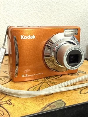 Kodak EasyShare C140 Orange 8.2MP Compact Digital Camera WORKS