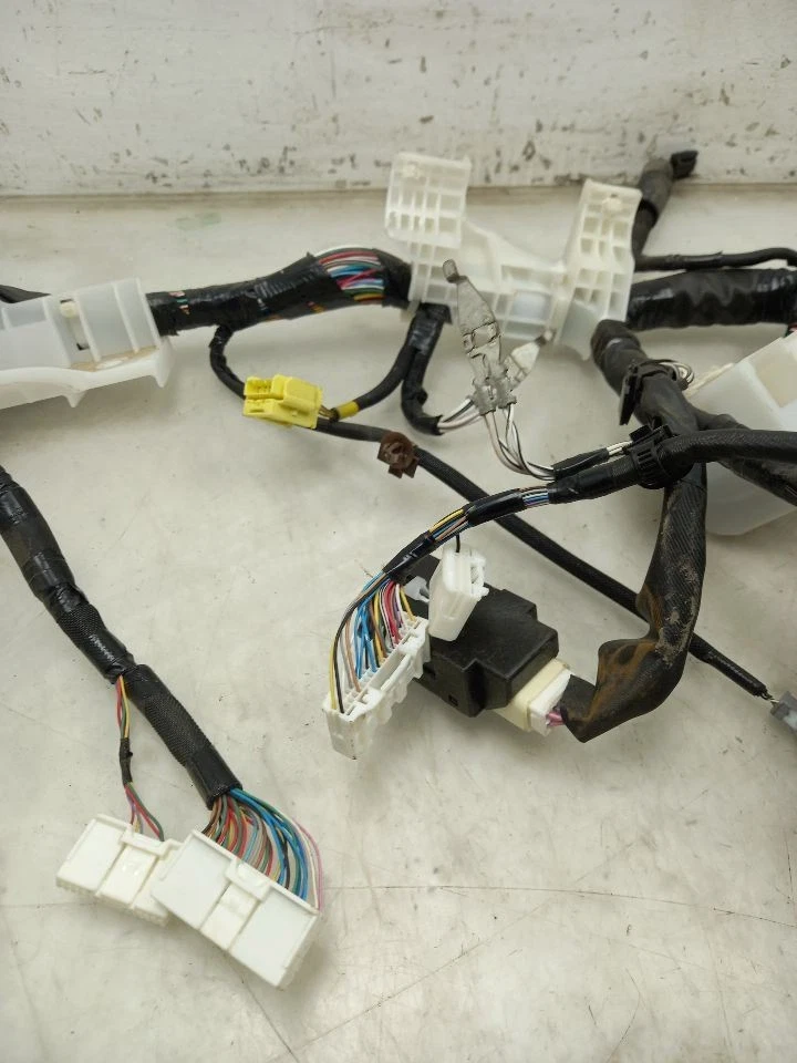 12 LEXUS CT200H 1,8 L ARNÉS DE CABLES DE TABLERO Foto 3 de 4