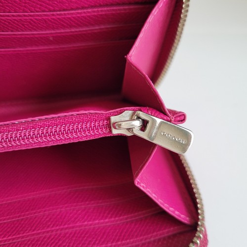 Coach Pink Leather Accordion Zipper Crossgrain Wallet Excellent See Description - Picture 11 of 21