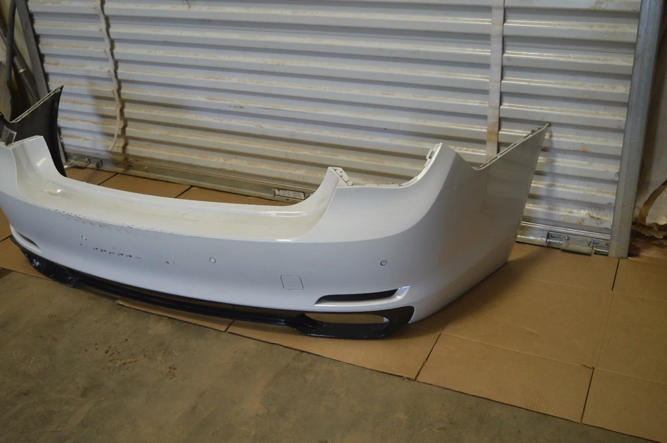 BMW ALPINA B7L F02 2009-2012 parachoques trasero cubierta panel conjunto con cenefa OEM Foto 2 de 4