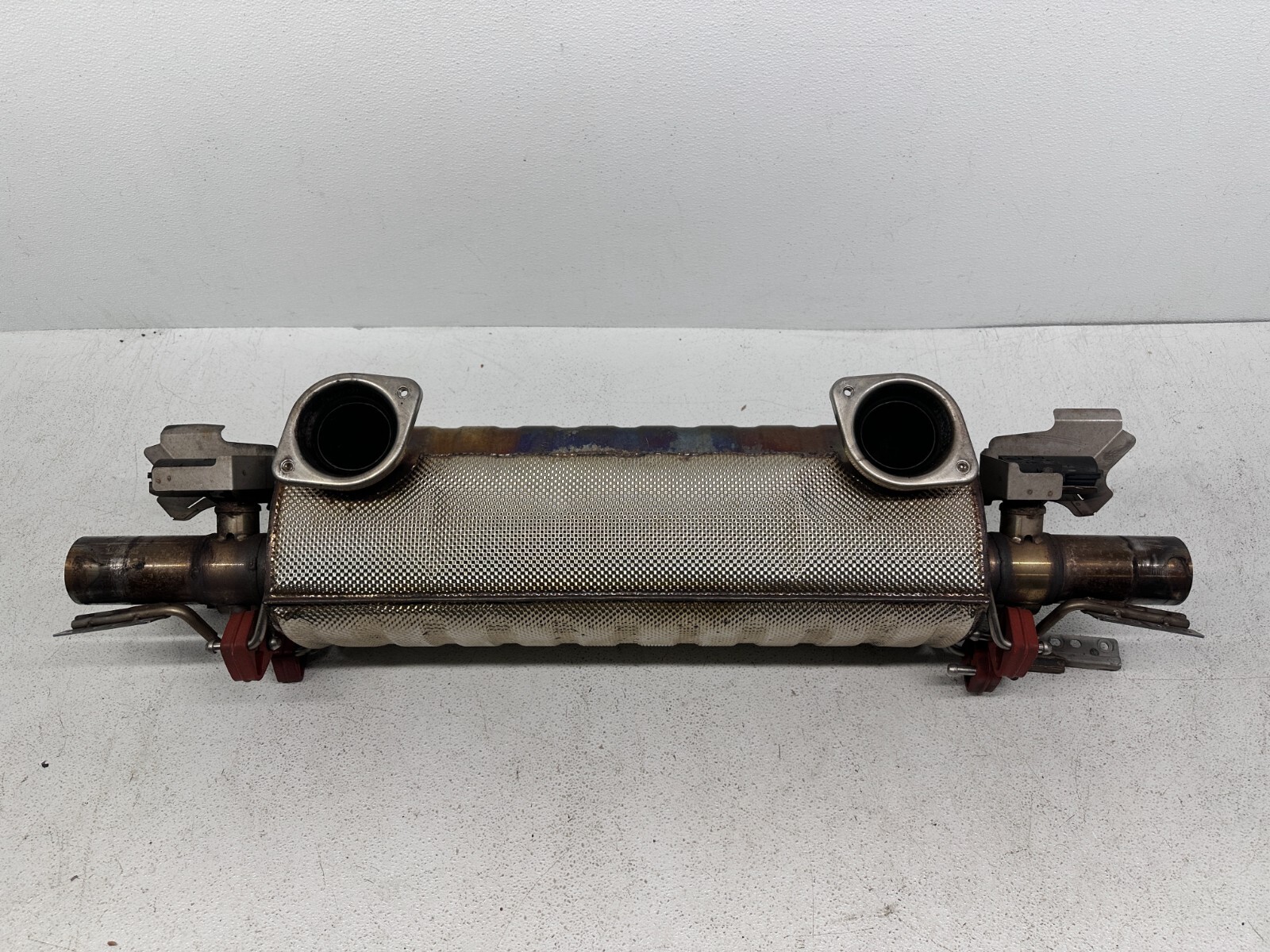 2018-2022 ASTON MARTIN VANTAGE V8 4.0L MUFFLER SS QUAD EXHAUST OEM KY63-5230-CA