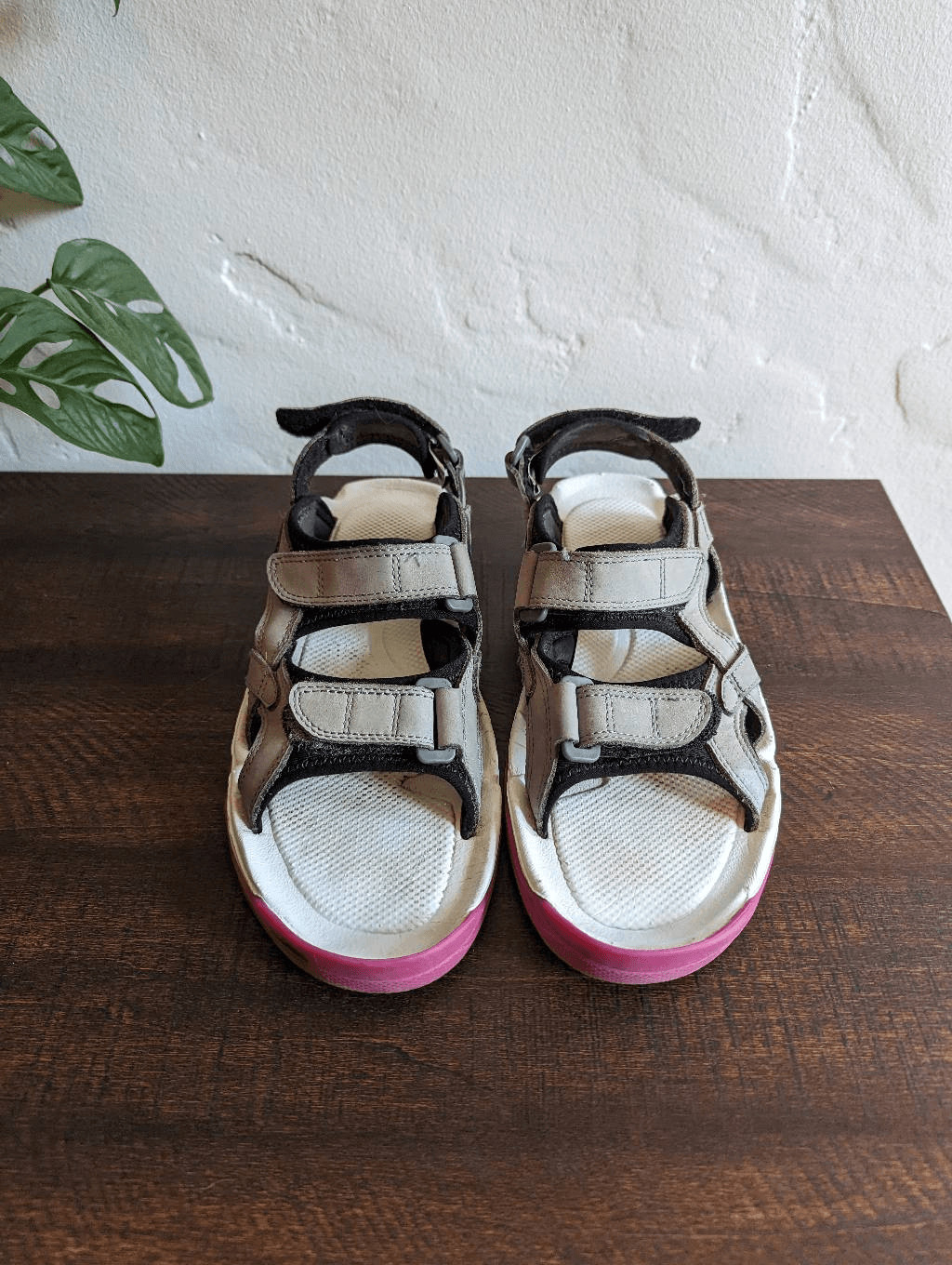 Crocs XTG LoPro Women's Golf Shoes Gray White Pink Sa… Gem