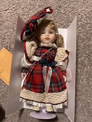 Leonardo Collection Porcelain Doll Rare with stand and tag LP4406