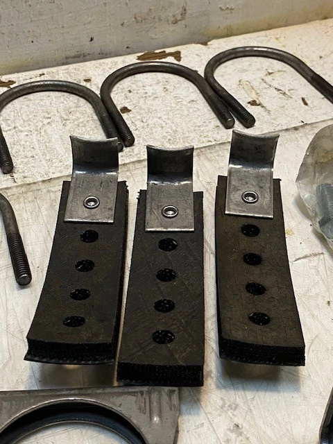 Kit de herrajes de tubo de escape doble Dynomax 89016 *Solo se incluyen artículos de la foto* Foto 3 de 4