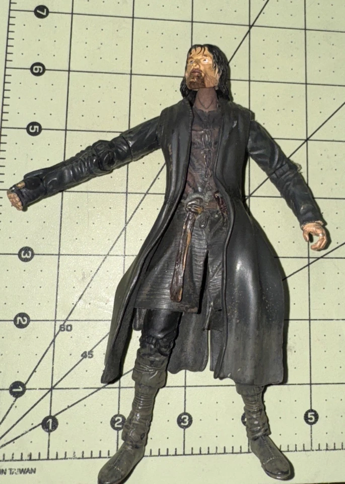 Figura de acción 2001 El Señor de los Anillos LOTR Fellowship Of The King Strider Foto 2 de 4