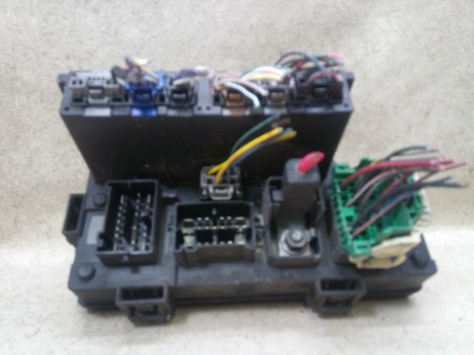 Body Control Module BCM Fuse Box 68028007AB Fits 08-09 DODGE CALIBER b199 - Image 3 of 4