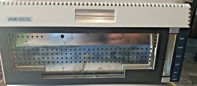 Top and bottom Case w. RF Shield Atari 600XL Removed from comp; Quality: A