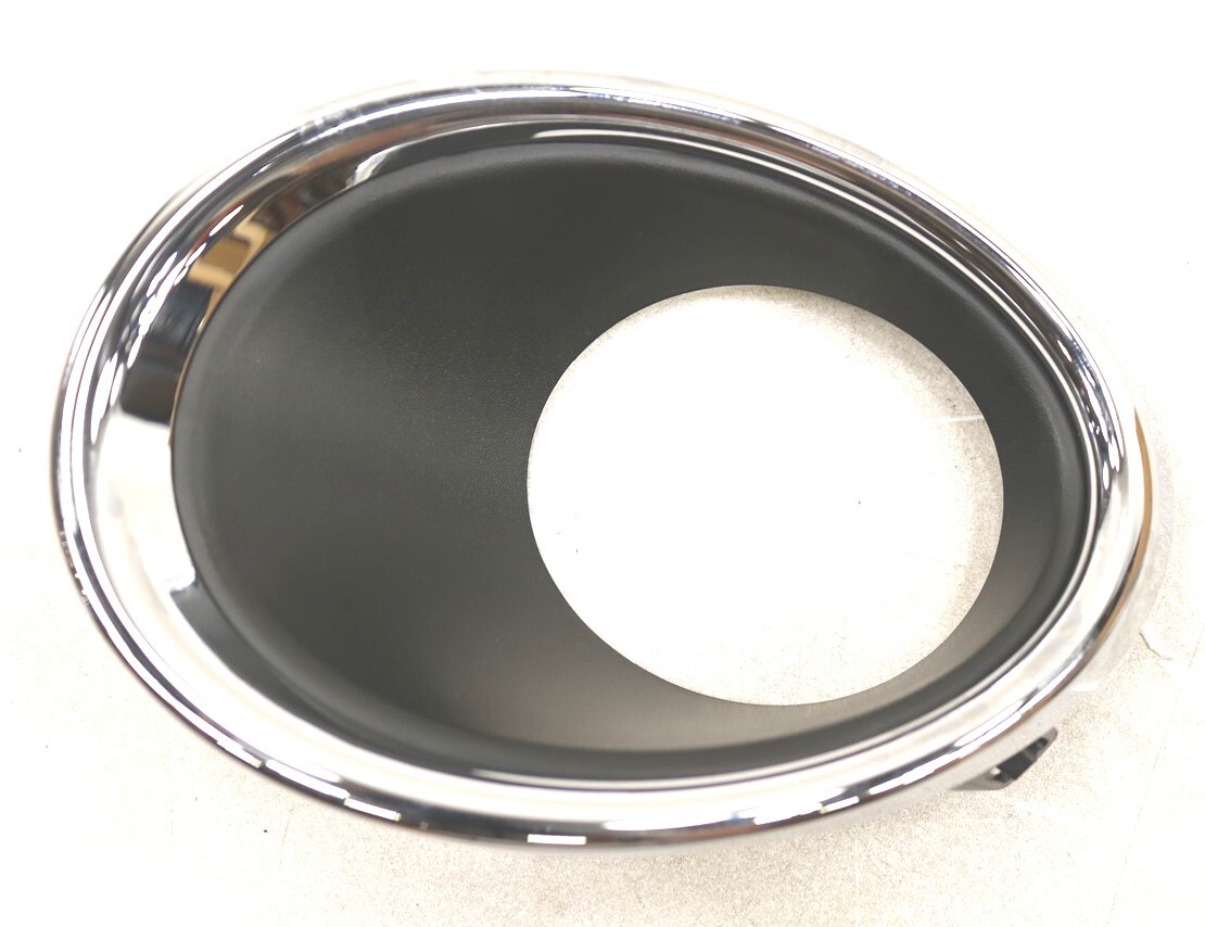 NEW OEM Driver Side Fog Lamp Trim Bezel 622576MA0A for Rogue Sport