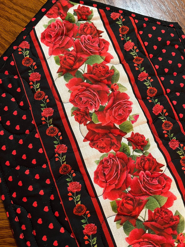 Handcrafted-Quilted Table Runner -Valentine's Day -Hearts on Black/Roses NEW2024