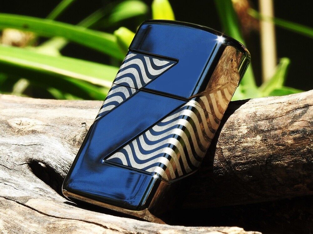 Z2 Vision Zippo Lighter - Collectible of the Year - 2020 Z2 Vision Zippo Lighter - Collectible of the Year - 2020