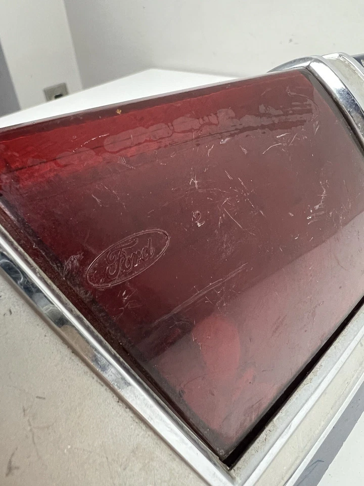1977 Mercury Cougar Brougham Tail Light Assembly - Image 4 of 4