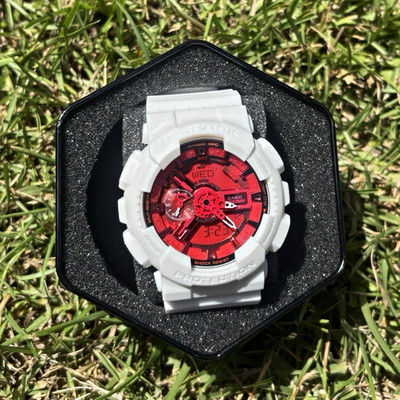 Casio G-SHOCK White Resin Analog/Digital Quartz Watch 200m Red Dial w/ Tin