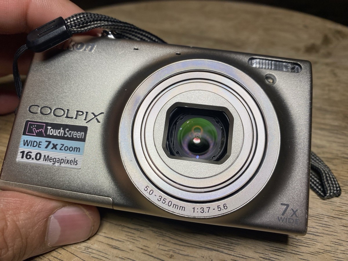 Nikon COOLPIX S6100 16.0MP Digital Camera Silver Battery No