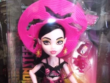 Mattel's Monster High Scare-Adise Island Draculaura #HRP66 - MIB/Box Side Dents